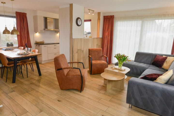 Vrijstaande woning te koop: Pelikaanweg 73E, De Koog