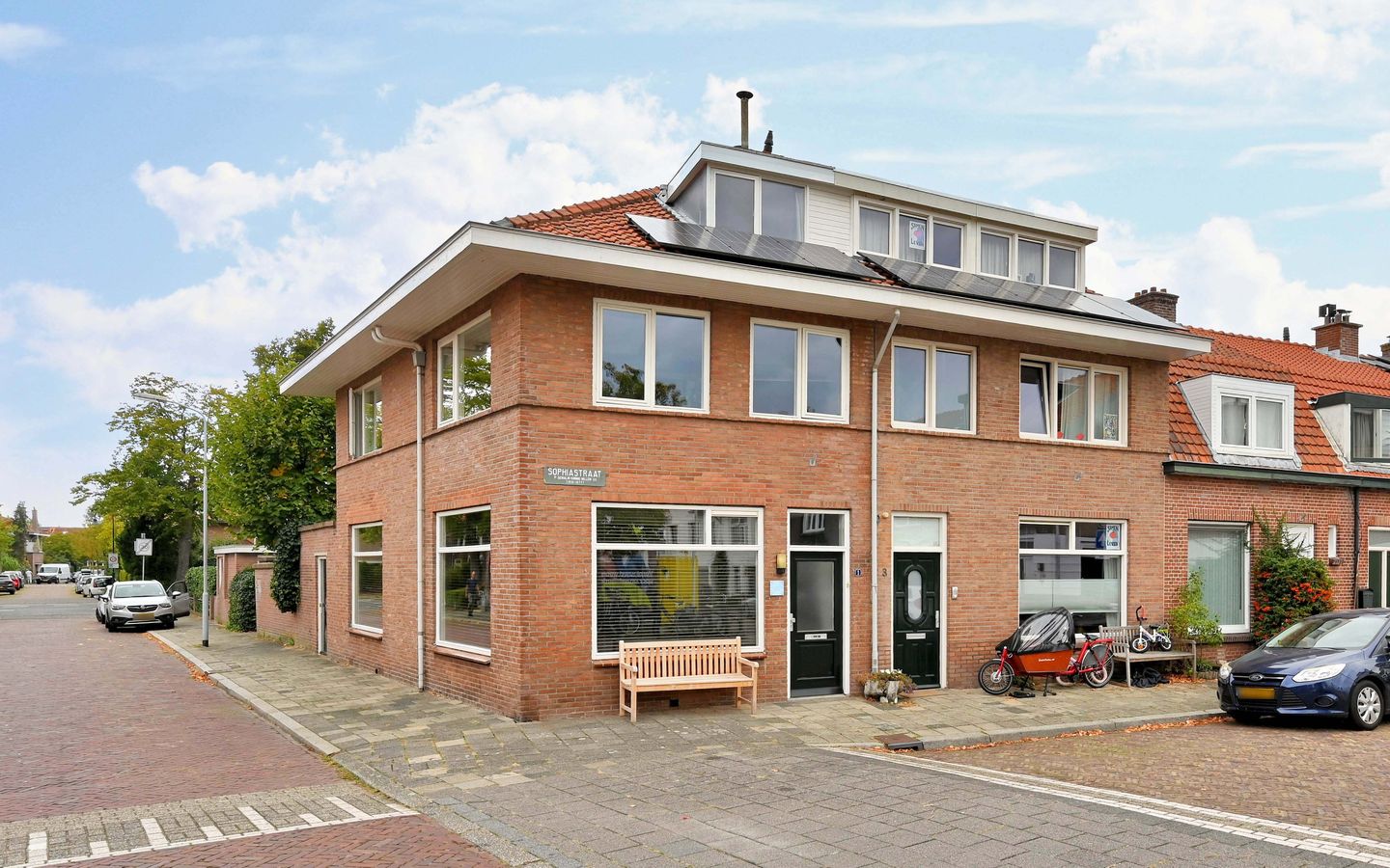 Foto 1 van Sophiastraat 1
