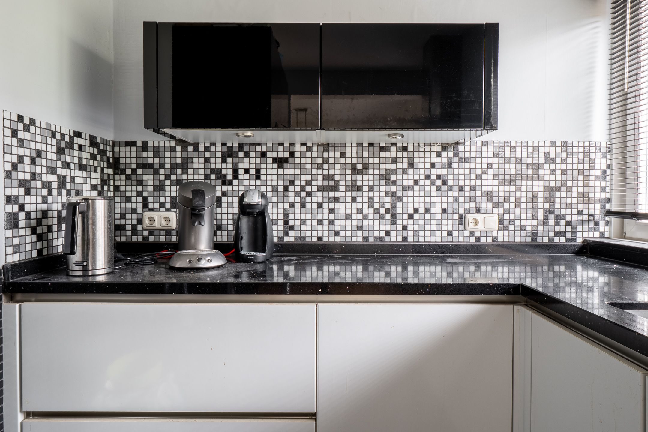 Photo 18 of van den Vondelstraat 10