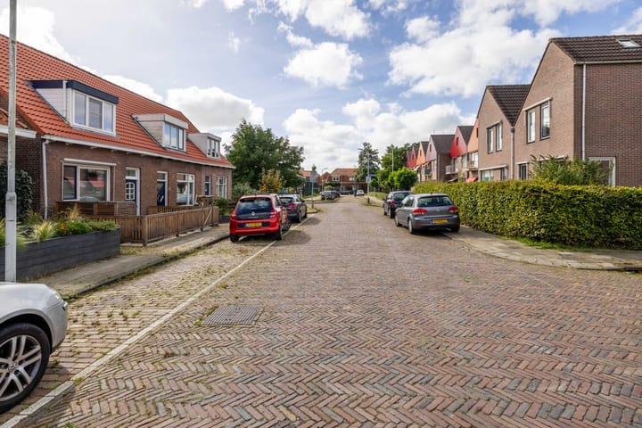 Hoekwoning te koop: Maria Louisestraat 8, Sneek