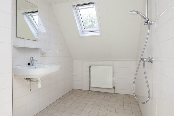 Twee-onder-één-kap te koop: Ridenbergstraat 12, Farmsum