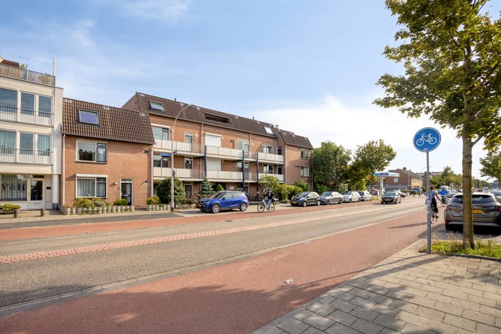 Photo 2 of Molenweg 111