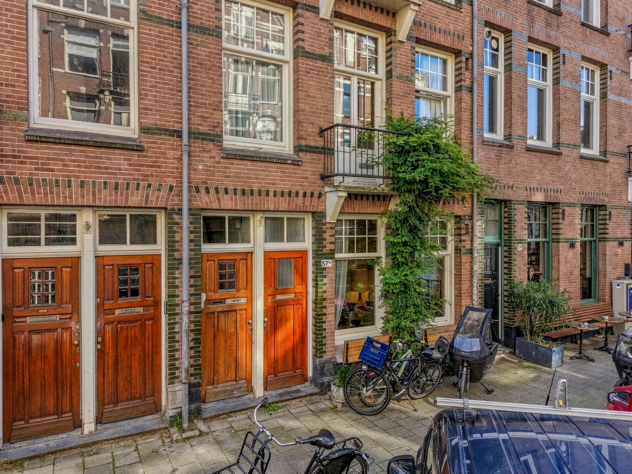 Photo 24 of Eerste Helmersstraat 57-2