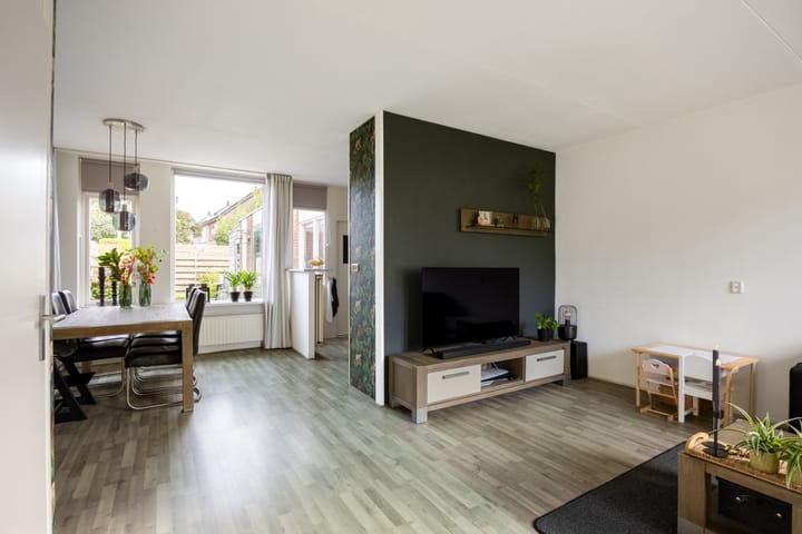Tussenwoning te koop: Gouw 8, Winsum (Gr)