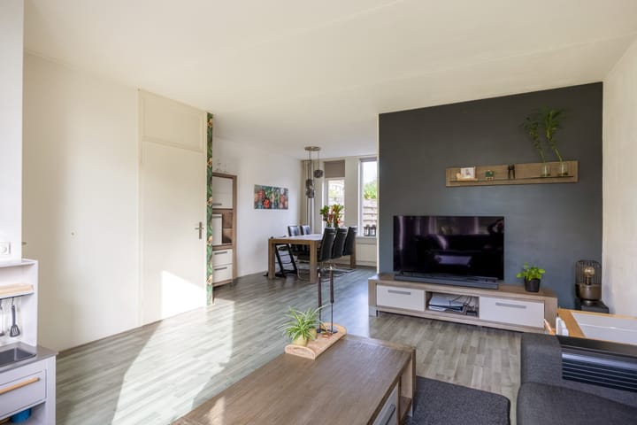 Tussenwoning te koop: Gouw 8, Winsum (Gr)