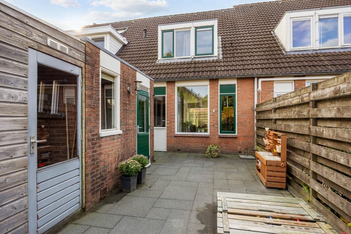 Tussenwoning te koop: Gouw 8, Winsum (Gr)