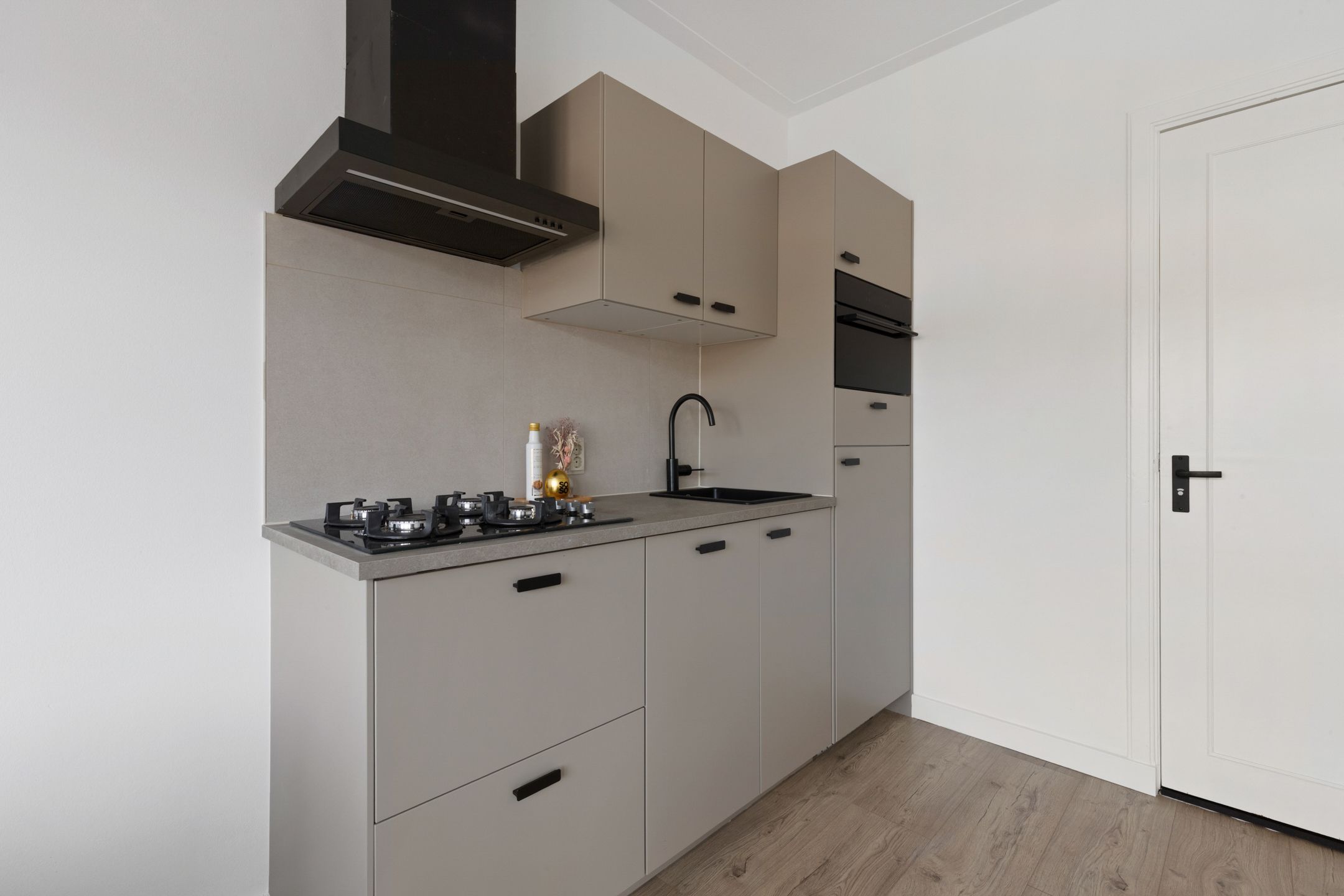 Photo 6 of Albertus Perksteeg 13-E