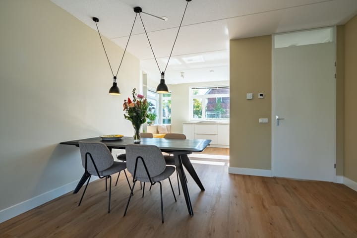 Hoekwoning te koop: Van de Weerdstraat 2, Wageningen