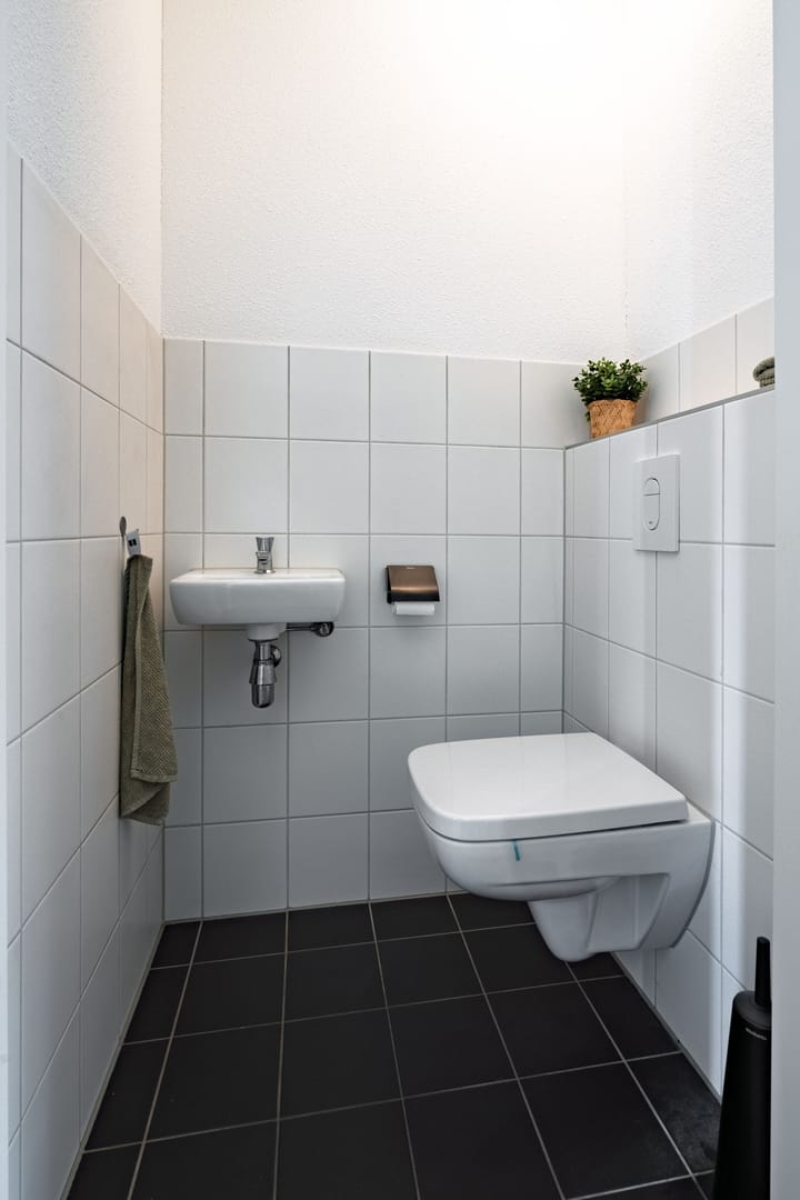 Hoekwoning te koop: Van de Weerdstraat 2, Wageningen