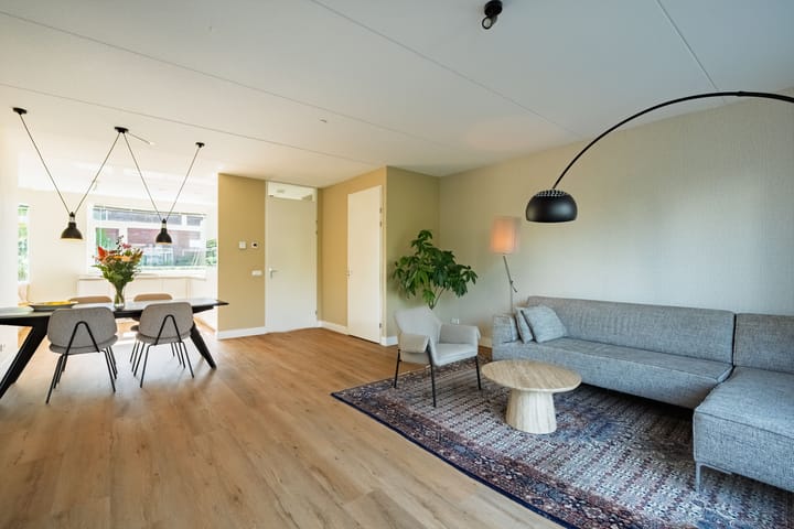 Hoekwoning te koop: Van de Weerdstraat 2, Wageningen