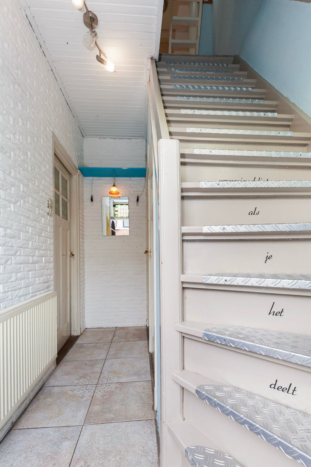 Photo 7 of Leliestraat 14