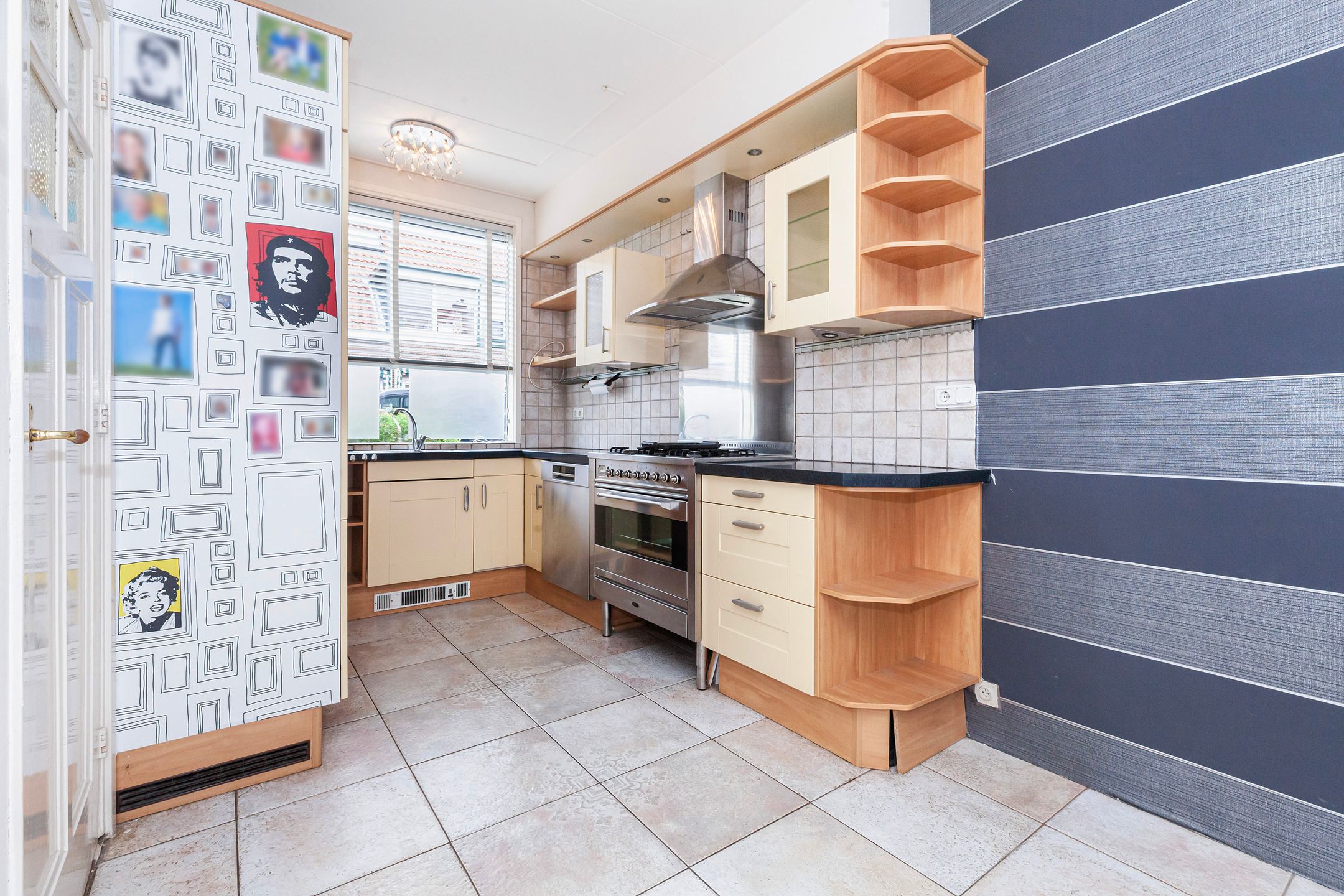 Photo 12 of Leliestraat 14