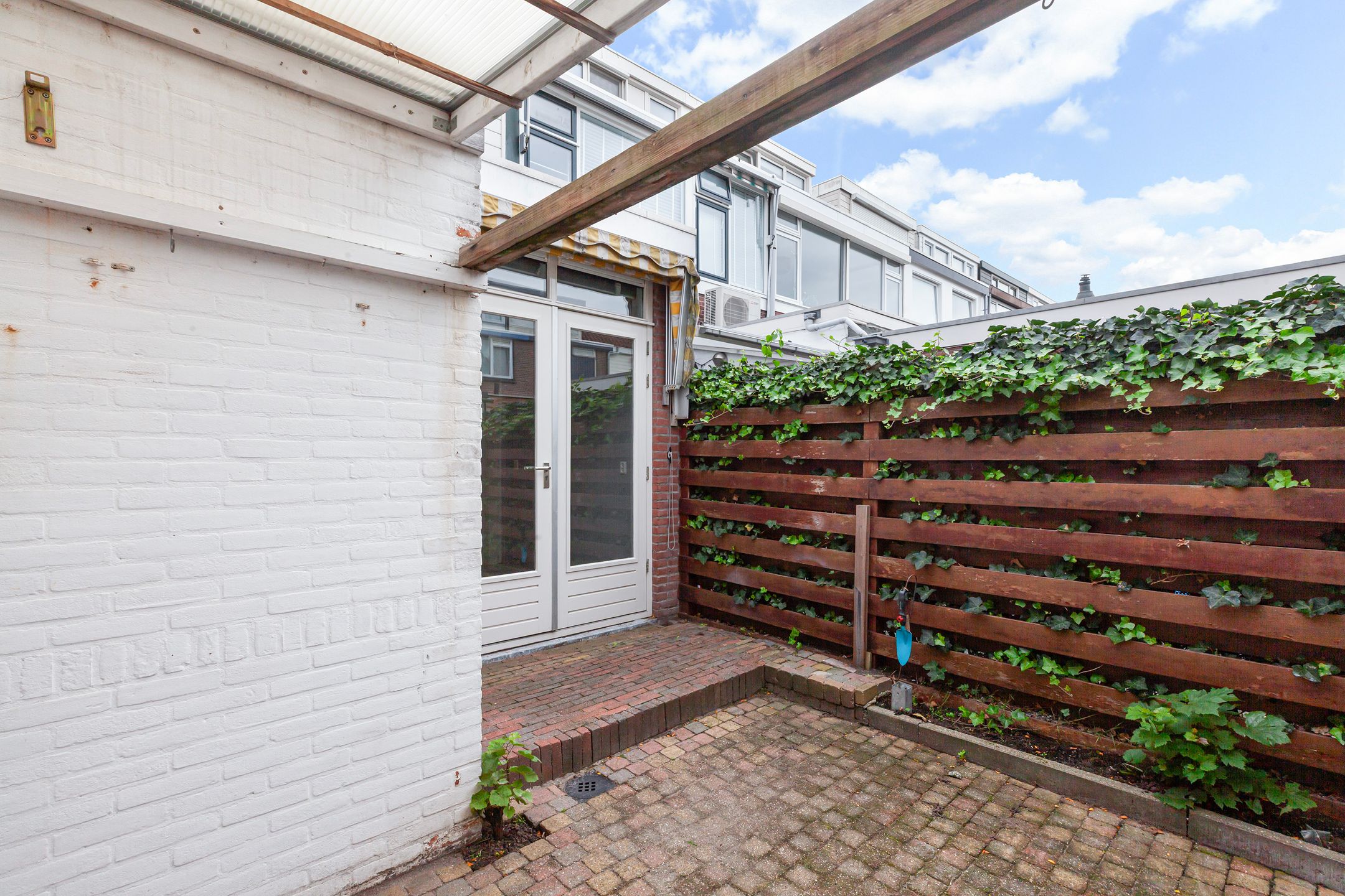 Photo 18 of Leliestraat 14