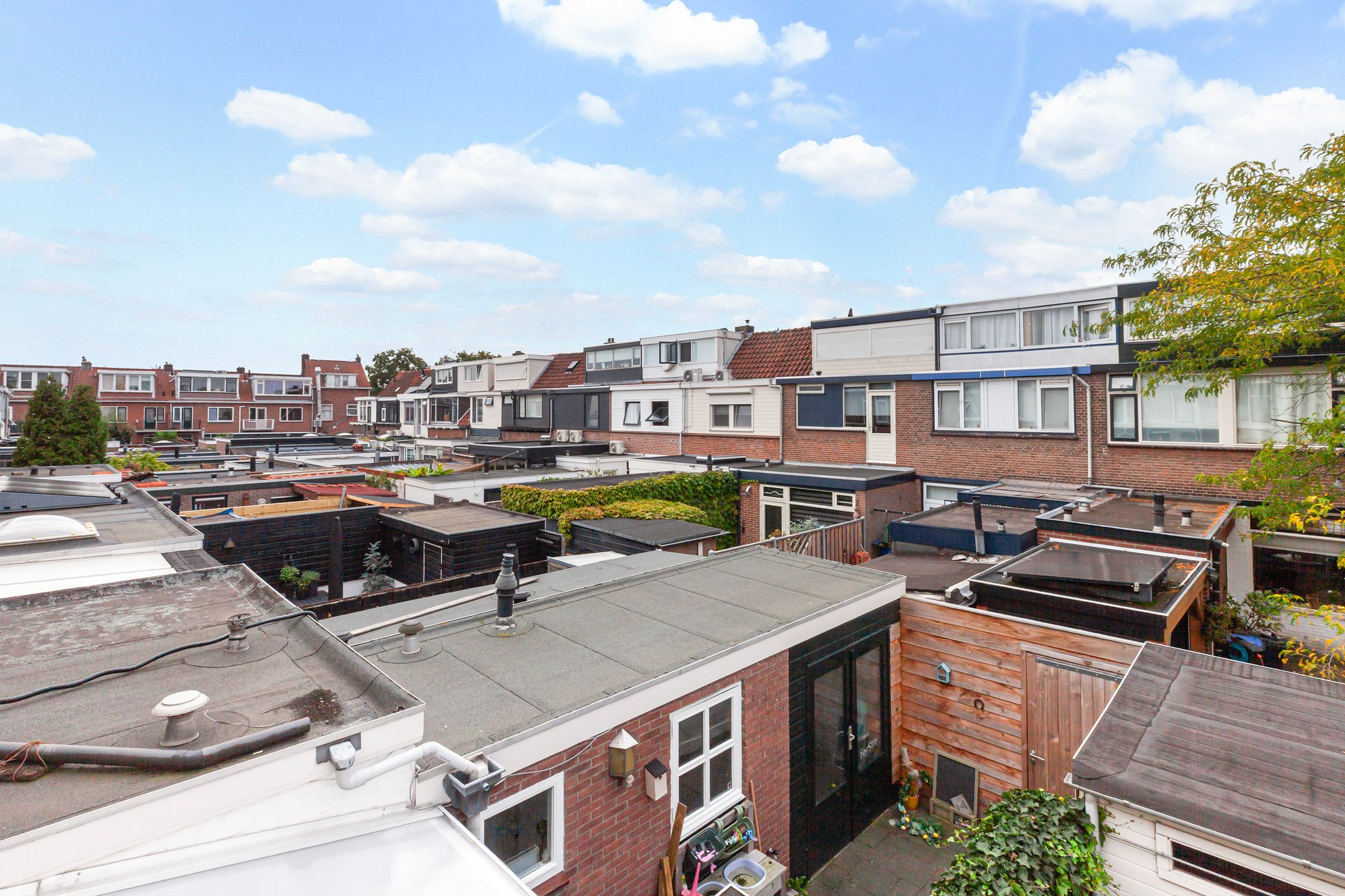 Photo 30 of Leliestraat 14