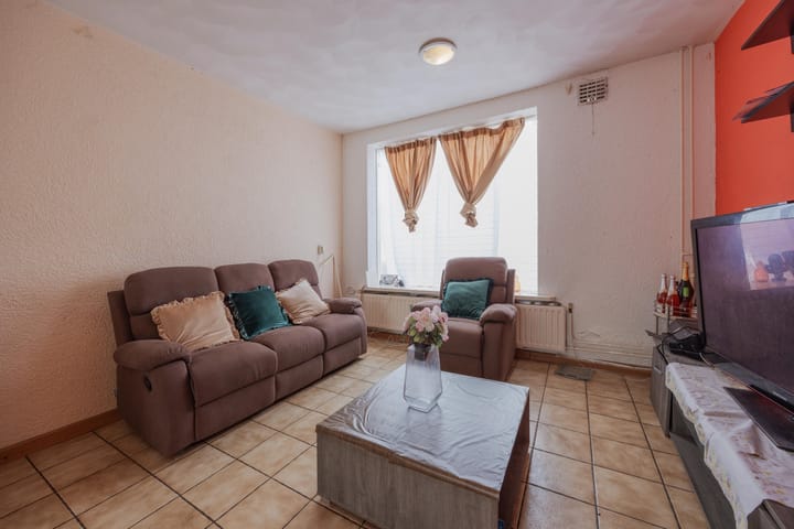 Tussenwoning te koop: Kalmoeshof 3, Tilburg