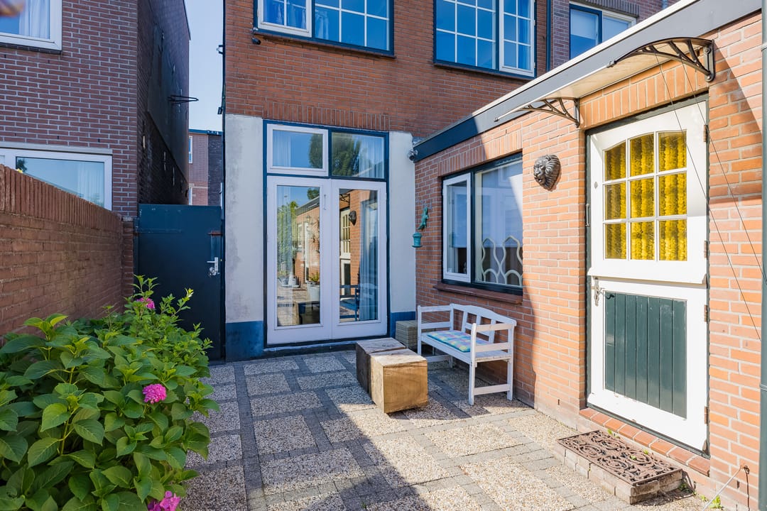 Photo 31 of Willebrordstraat 11