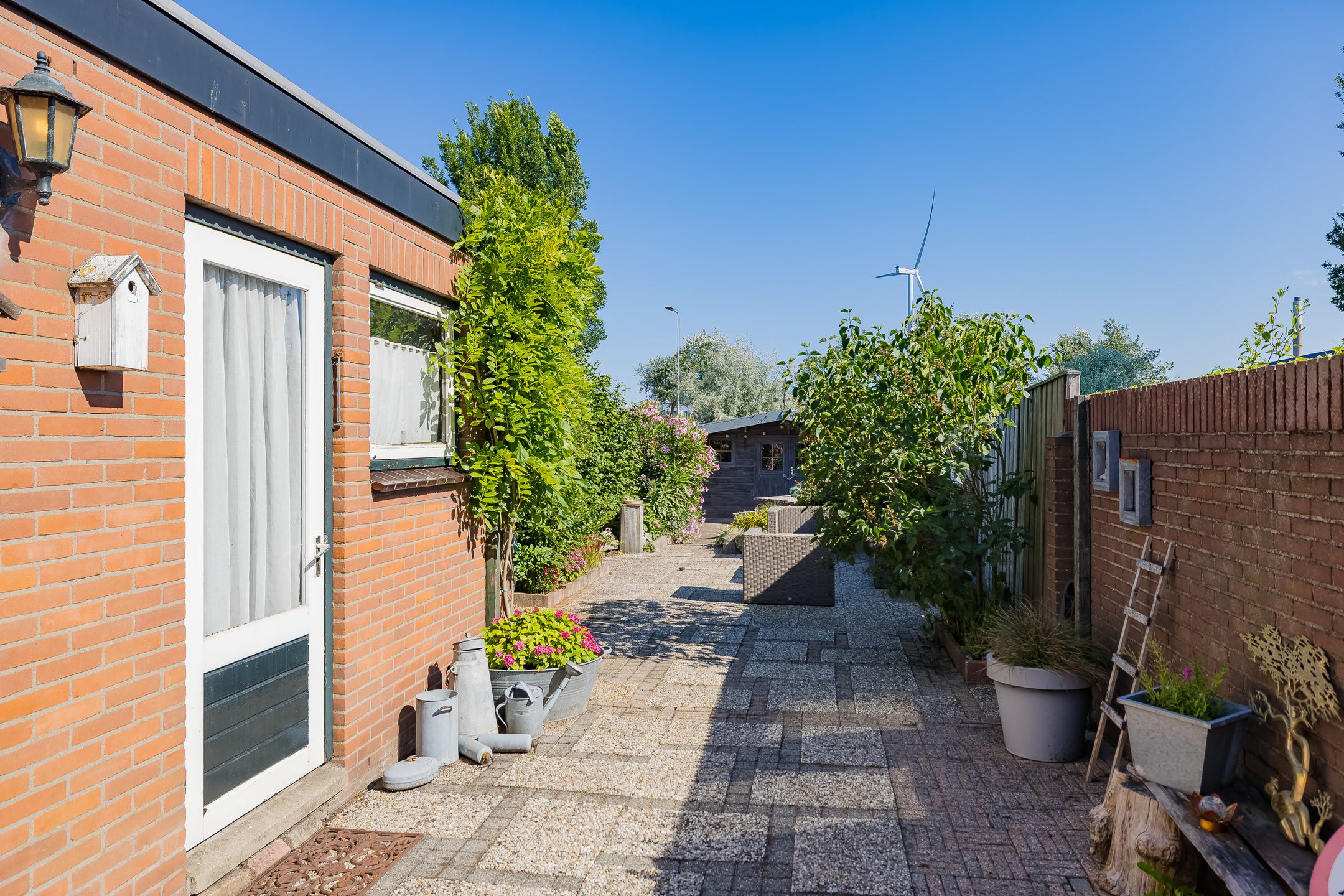 Photo 21 of Willebrordstraat 11
