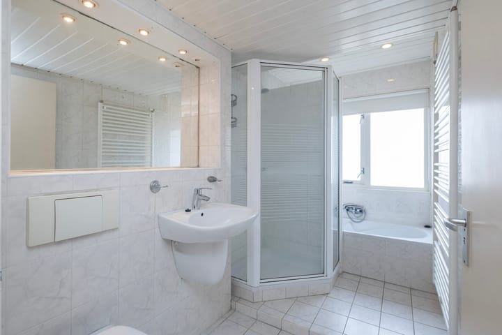 Tussenwoning te koop: Het Erf 7, Biddinghuizen