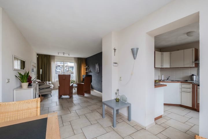 Tussenwoning te koop: Het Erf 7, Biddinghuizen