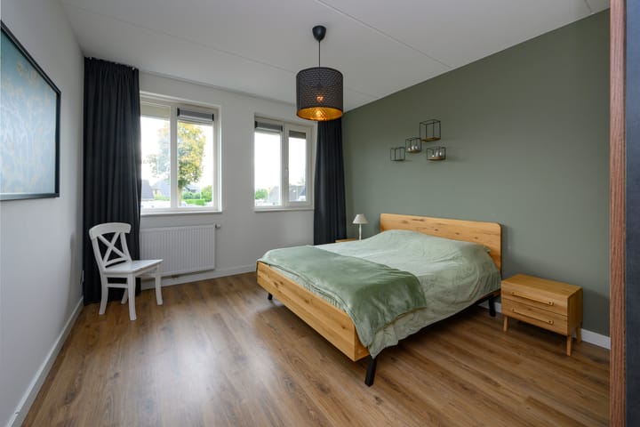 Twee-onder-één-kap te koop: Loevenich 6, Leuvenheim