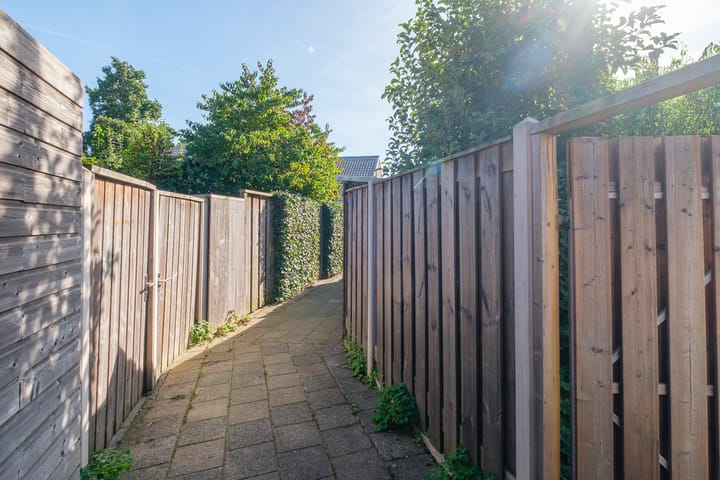 Tussenwoning te koop: Het Erf 7, Biddinghuizen