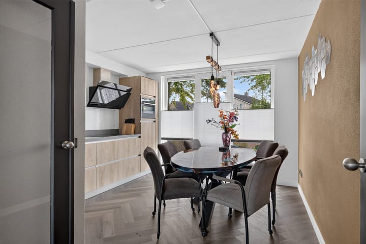Tussenwoning te koop: Twickel 9, Raalte
