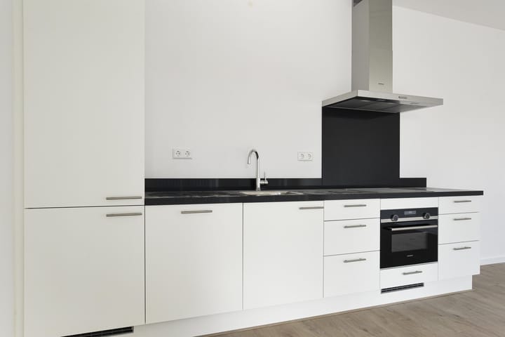 Appartement te huur: Karel Appelhof 32, Diemen