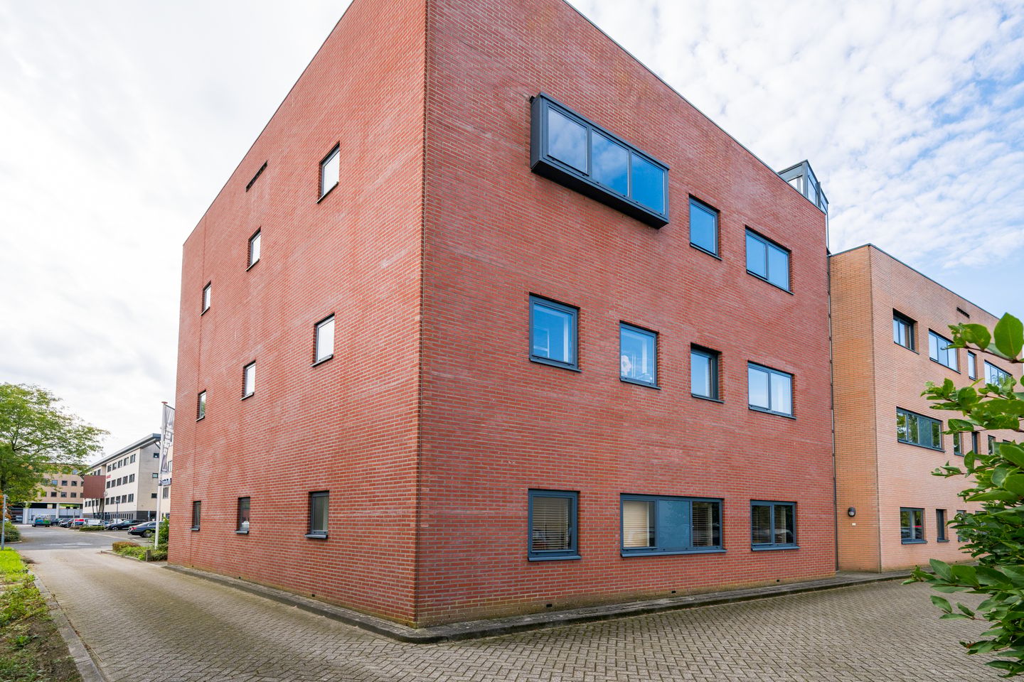 Bekijk foto 3 van Koopmanslaan 27