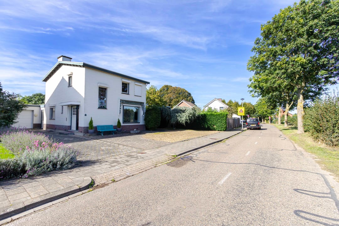 Photo 2 of Hagendoornweg 4