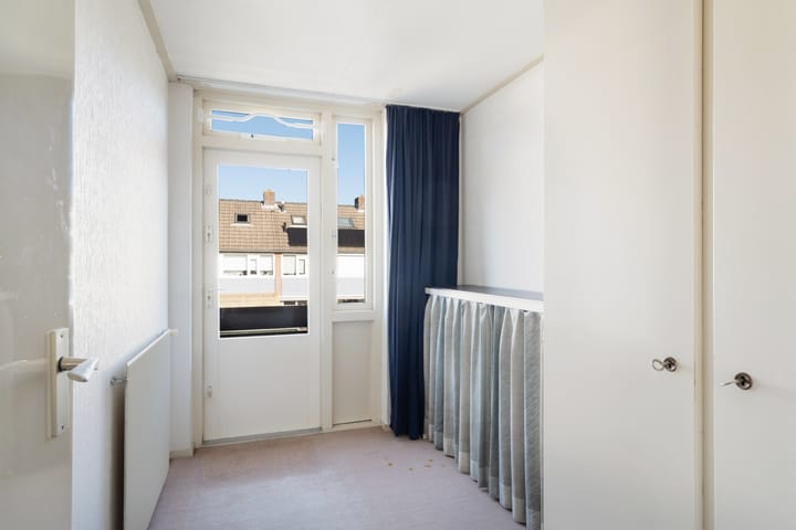 Tussenwoning te koop: Goudenregensingel 19, Pijnacker