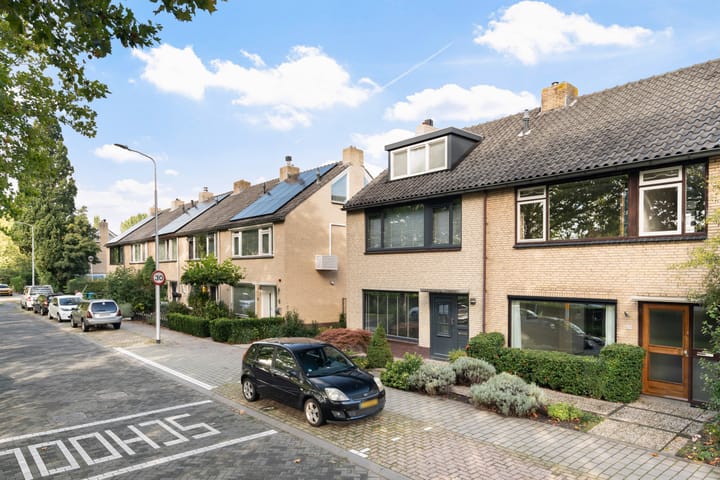 Tussenwoning te koop: Goudenregensingel 19, Pijnacker