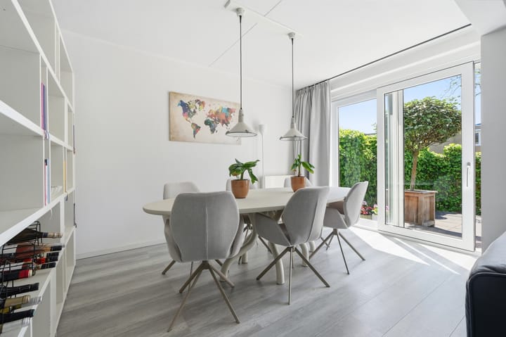 Tussenwoning te koop: Van Kleffenslaan 68, Middelburg