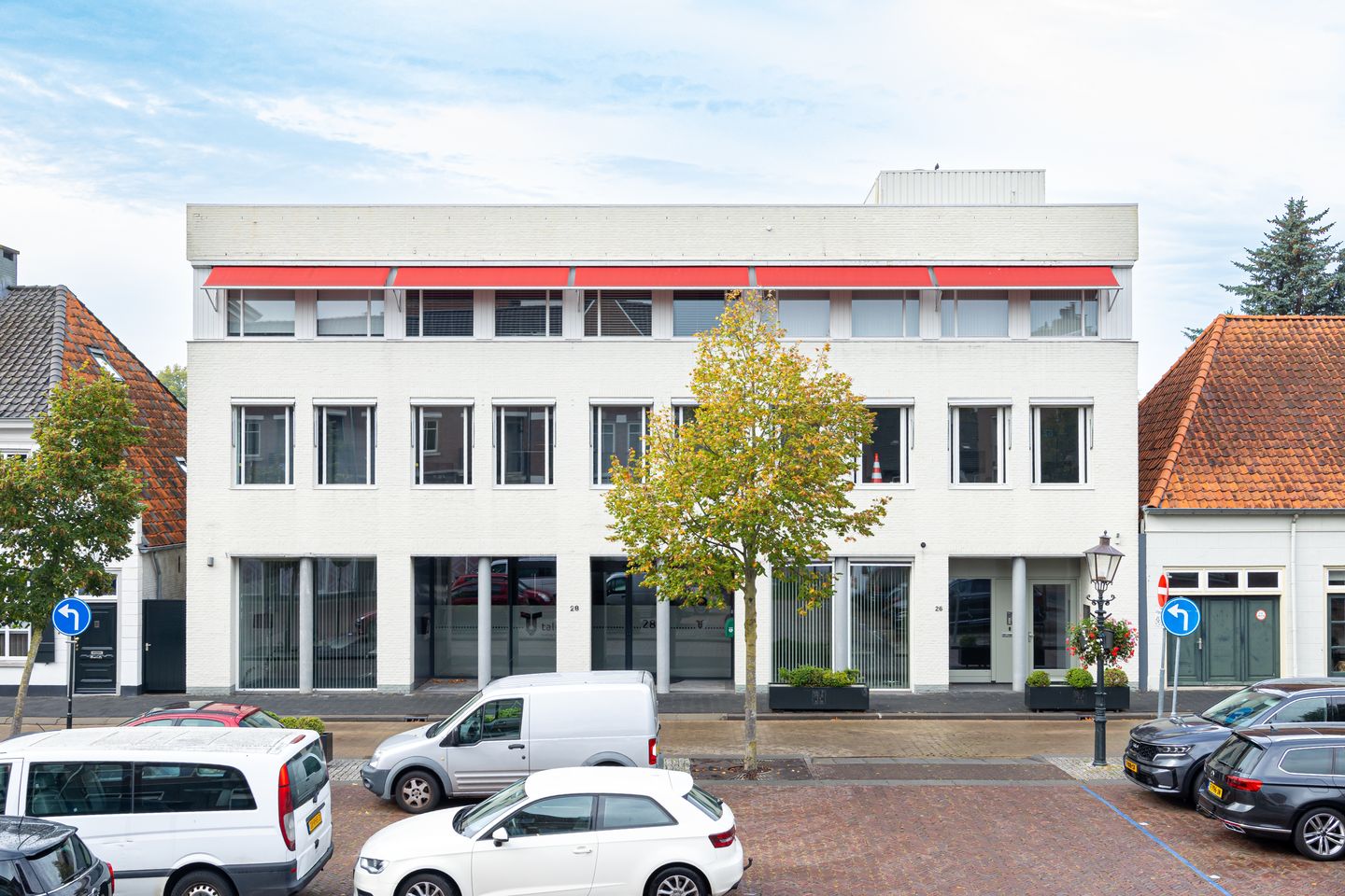 View photo 1 of Marktveld 26