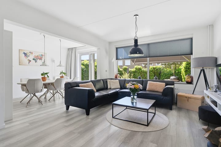 Tussenwoning te koop: Van Kleffenslaan 68, Middelburg