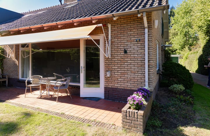 Twee-onder-één-kap te koop: Drossaardlaan 11, Huizen