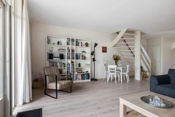 Tussenwoning te koop: Zwenkgras 24, Leeuwarden