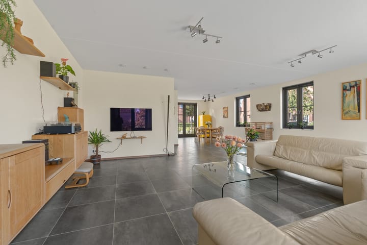 Hoekwoning te koop: Notenhout 47, Waddinxveen