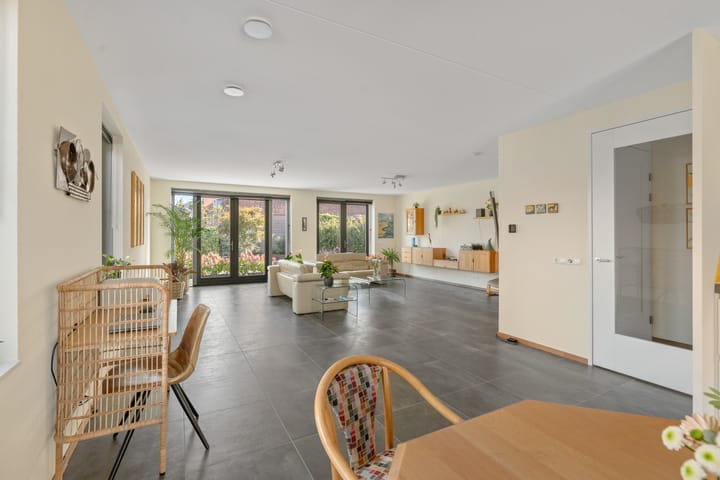 Hoekwoning te koop: Notenhout 47, Waddinxveen