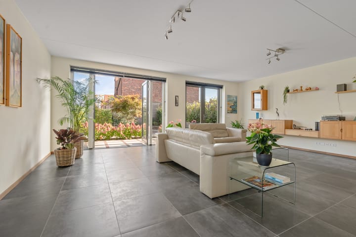 Hoekwoning te koop: Notenhout 47, Waddinxveen
