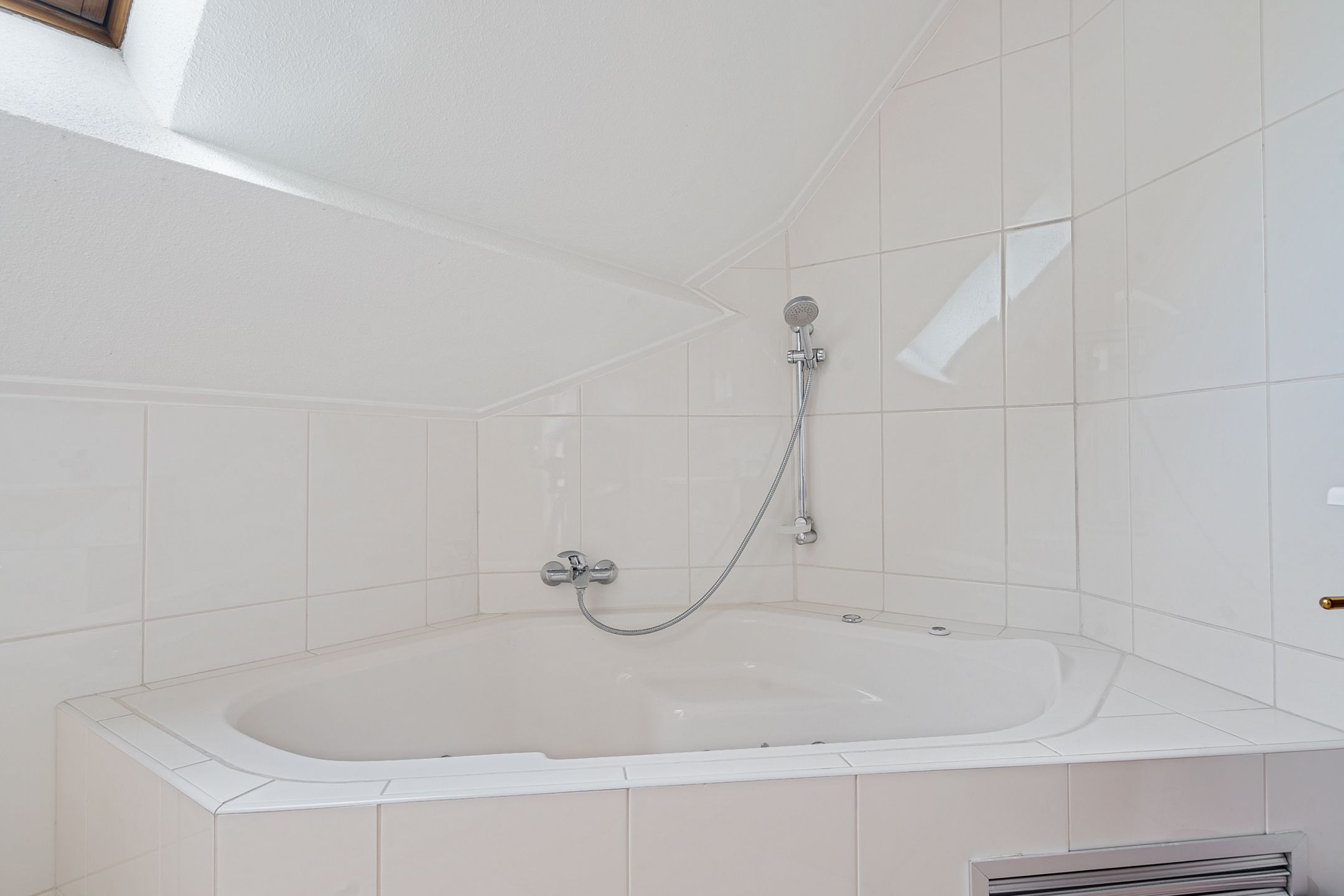 Photo 36 of De Garven 9