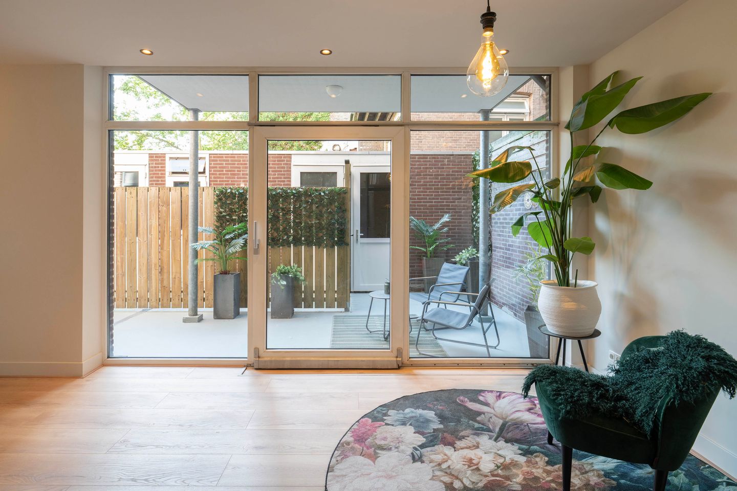 Photo 10 of Hooglandstraat 184