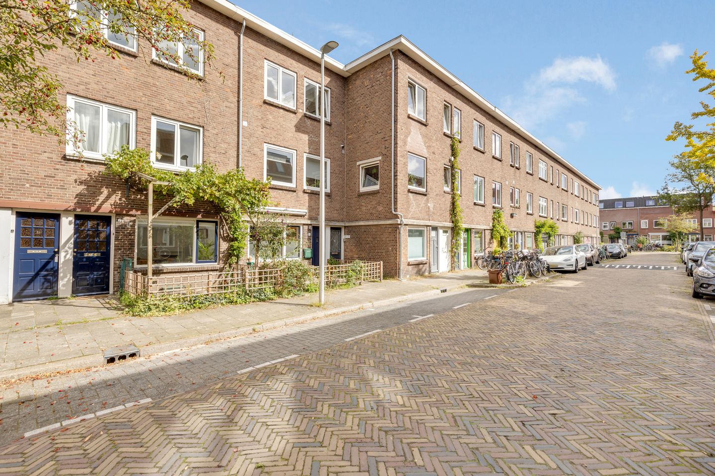 Foto 1 van Minahassastraat 19