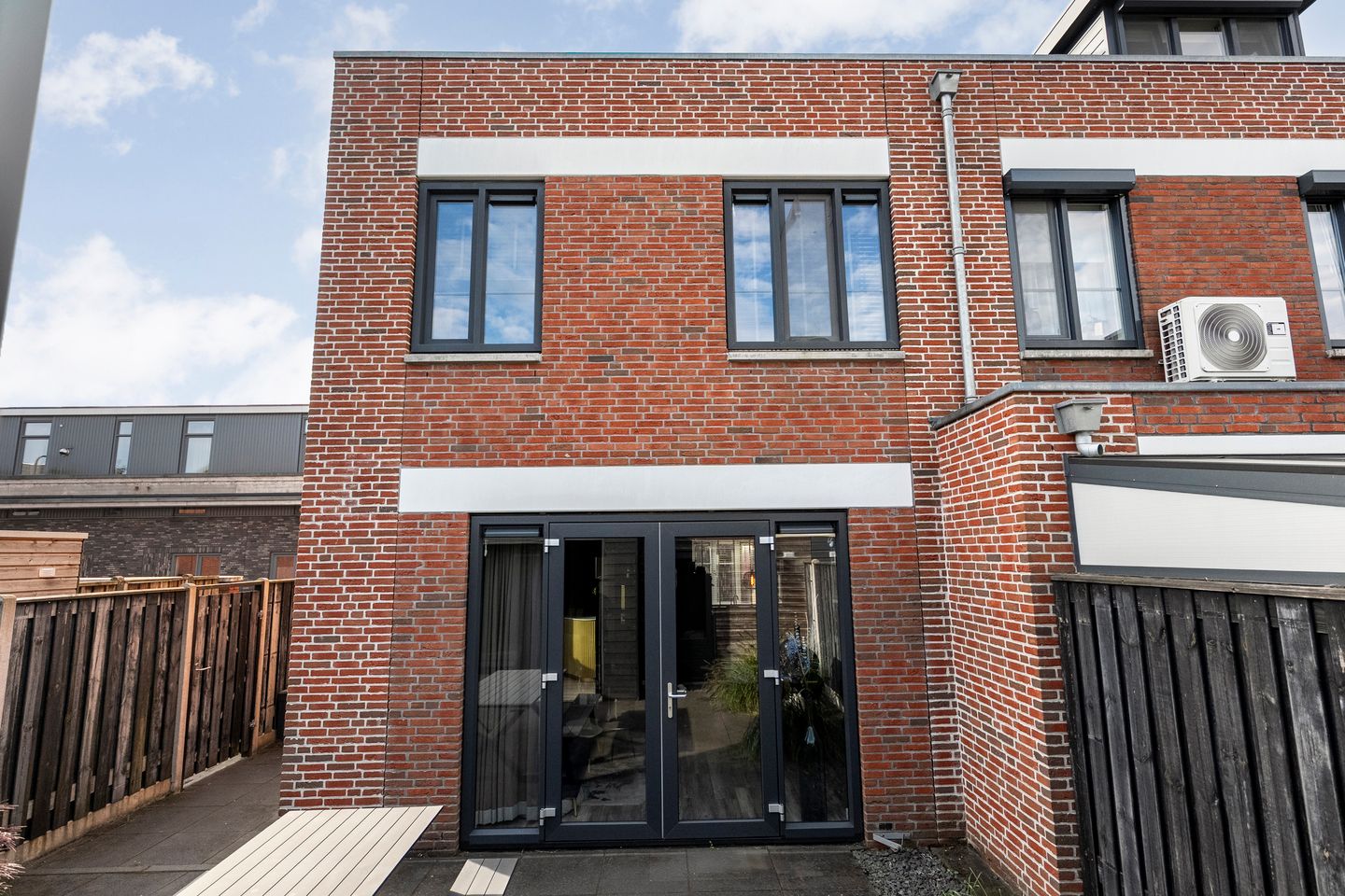 Photo 29 of Scholl Engbertsstraat 14