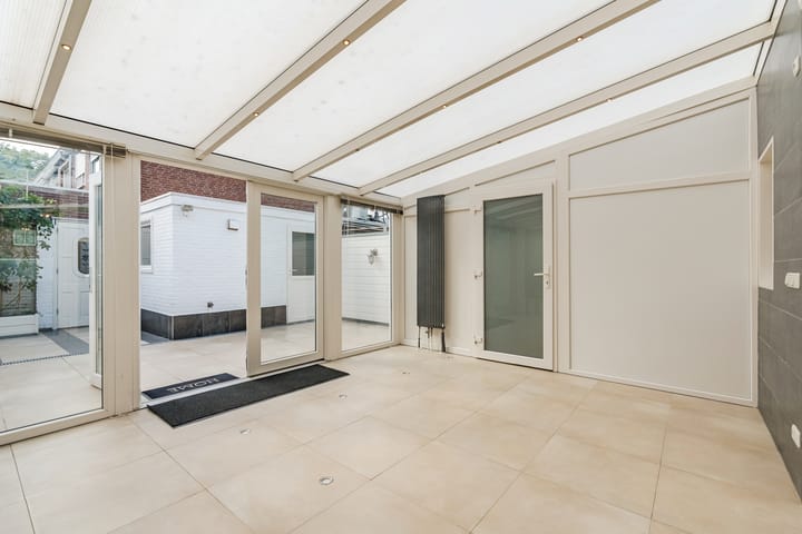 Tussenwoning te koop: Airbornelaan 45, Eindhoven