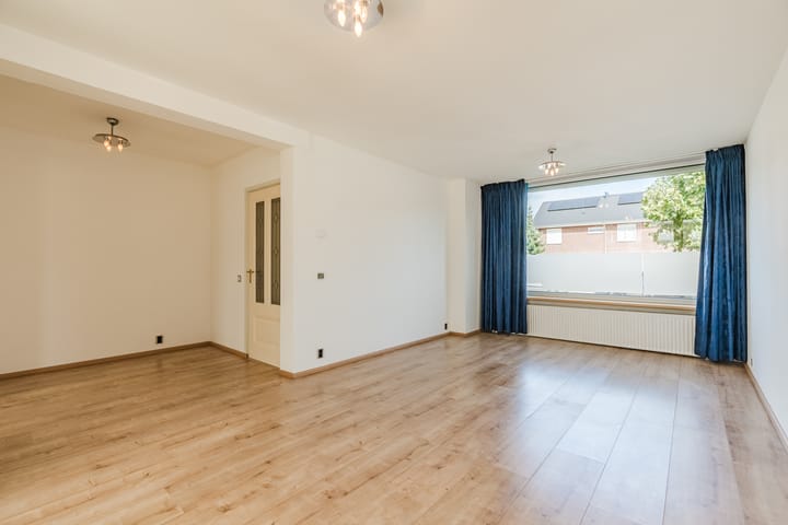 Tussenwoning te koop: Airbornelaan 45, Eindhoven