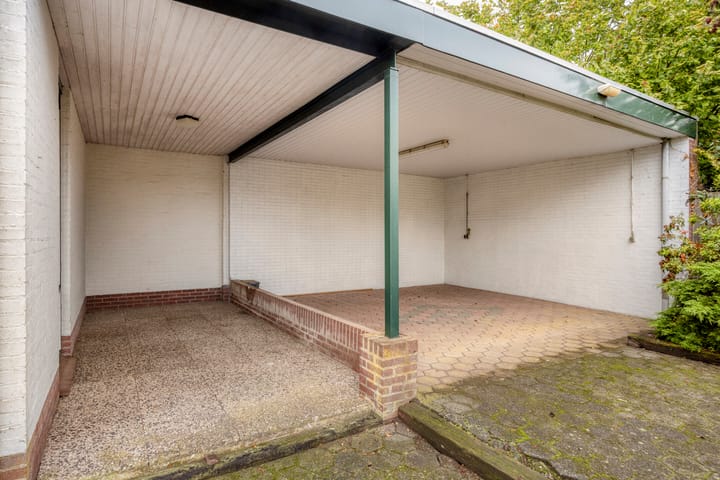Vrijstaande woning te koop: Parklaan 11, Roggel