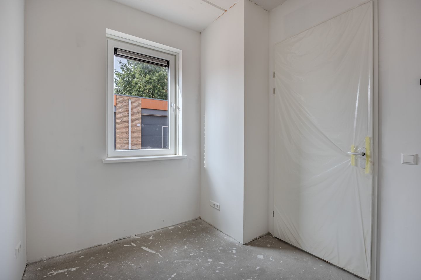 Photo 10 of Halfweg 1