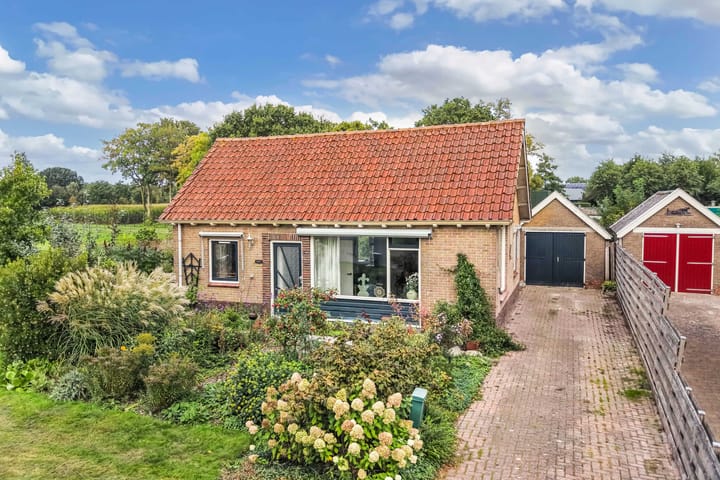 Vrijstaande woning te koop: Bosplantsoen 40, Zevenhuizen (Gr)