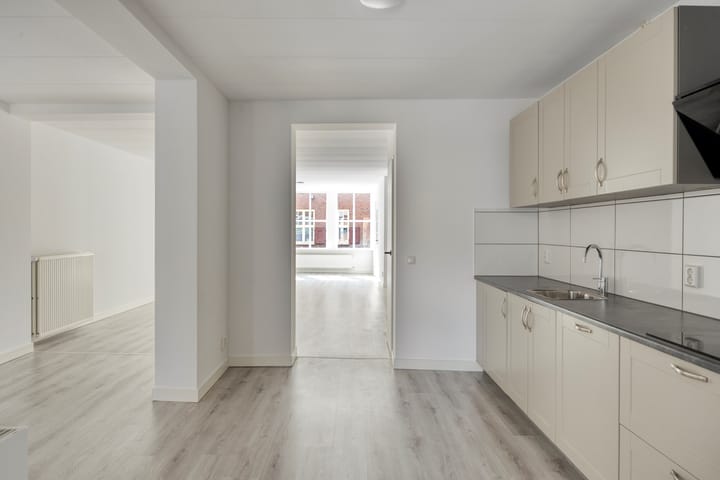 Appartement te koop: Raadhuisstraat 5A, Alphen (Nb)