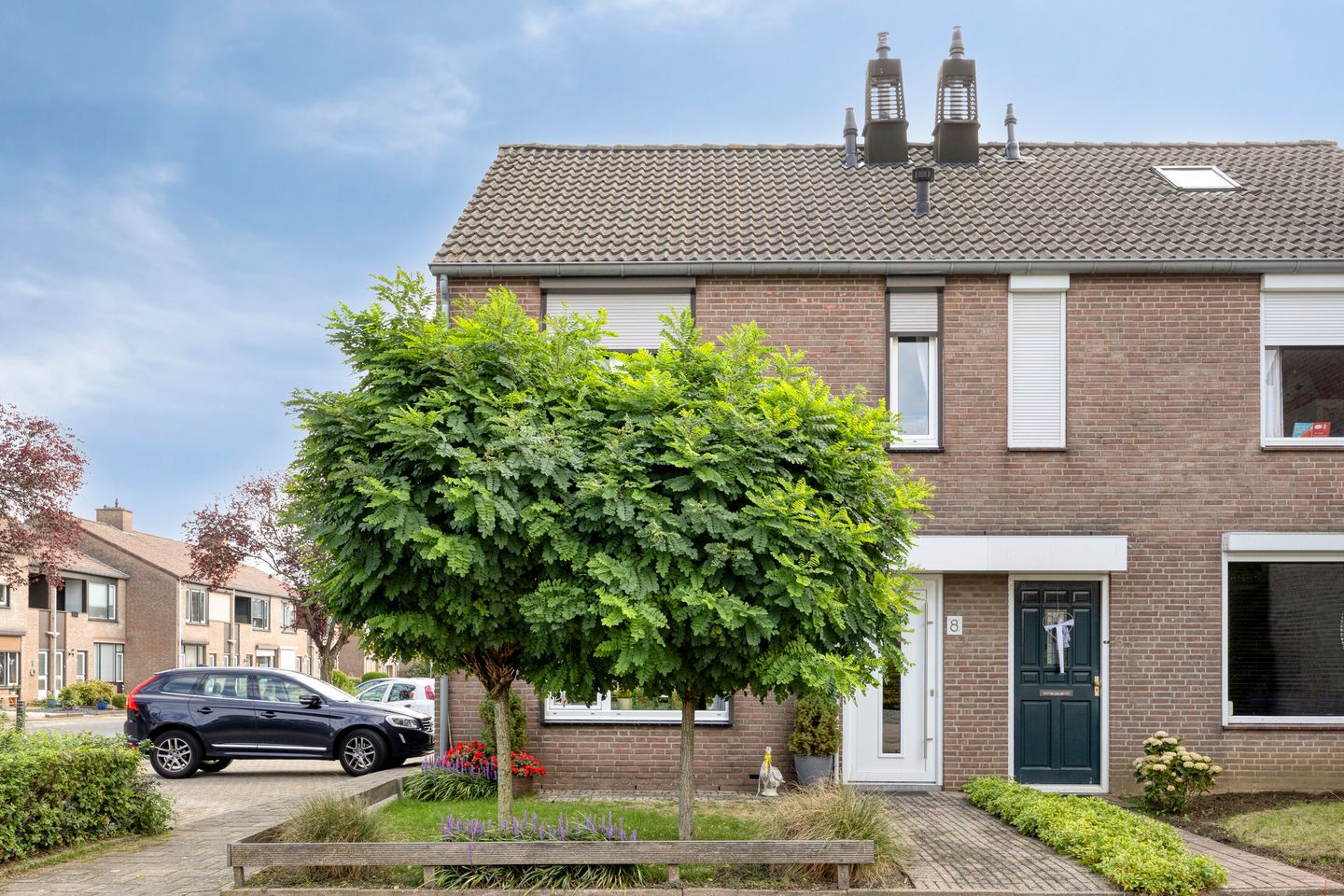 View photo 2 of Frans Erensstraat 8